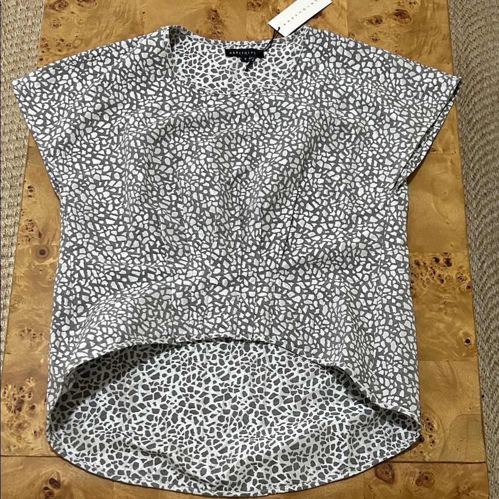 Abbey Glass top NWT